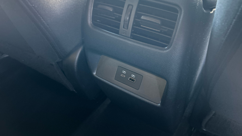 Nissan Qashqai 1.3 DiG-T MH N-Connecta 5dr Petrol Hatchback